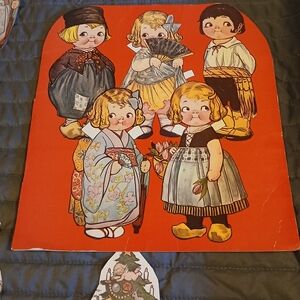 Vintage (1978) Paper Doll Set with Colorful Outfits (Original Printing 1913)